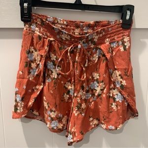 Flowy shorts
